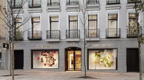 fabrica louis vuitton girona|Louis Vuitton cierra su planta en Polinyà y abre otra .